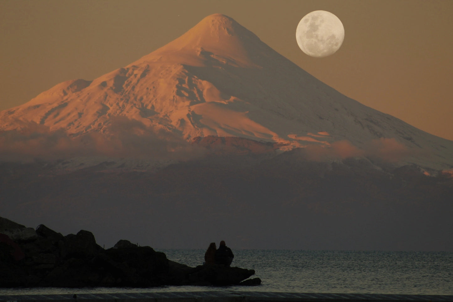 Eternidad Austral - Fotografía Volcán Osorno Obra Original Andrómeda